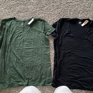2 VS TSHIRTS